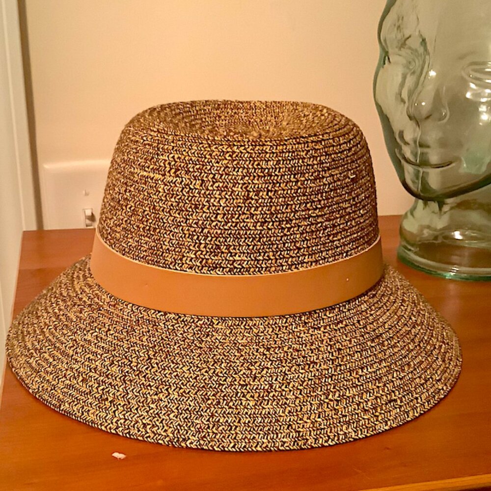 Merid Beige Summer small brimmed Hat with leather trim, 100% paper straw